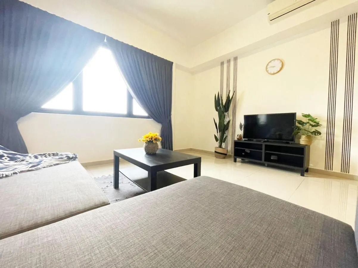 Encorp Strand Lovely 2Br Condo At Kota Damansara Petaling Jaya Apartment
