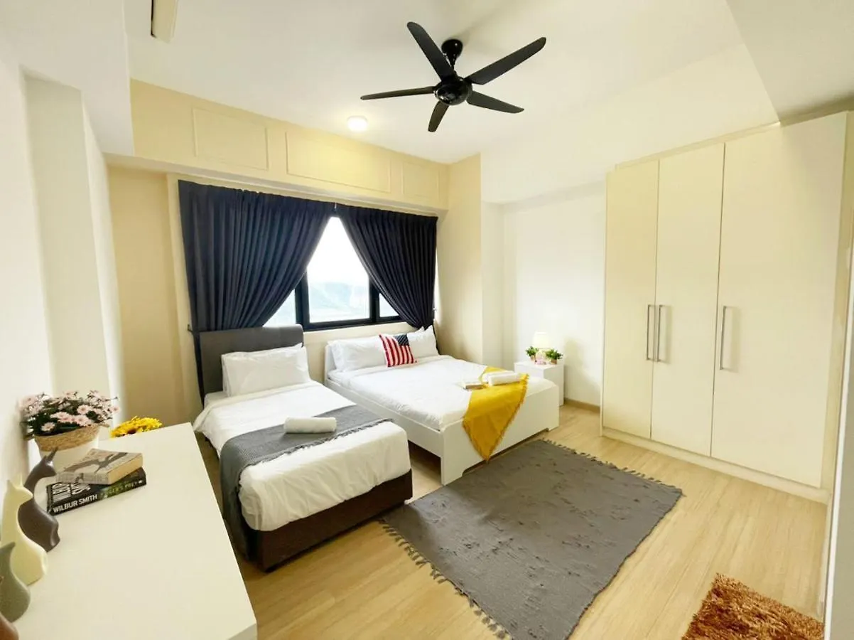 Encorp Strand Lovely 2Br Condo At Kota Damansara Petaling Jaya Malaysia