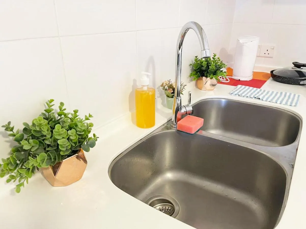 Encorp Strand Lovely 2Br Condo At Kota Damansara Petaling Jaya