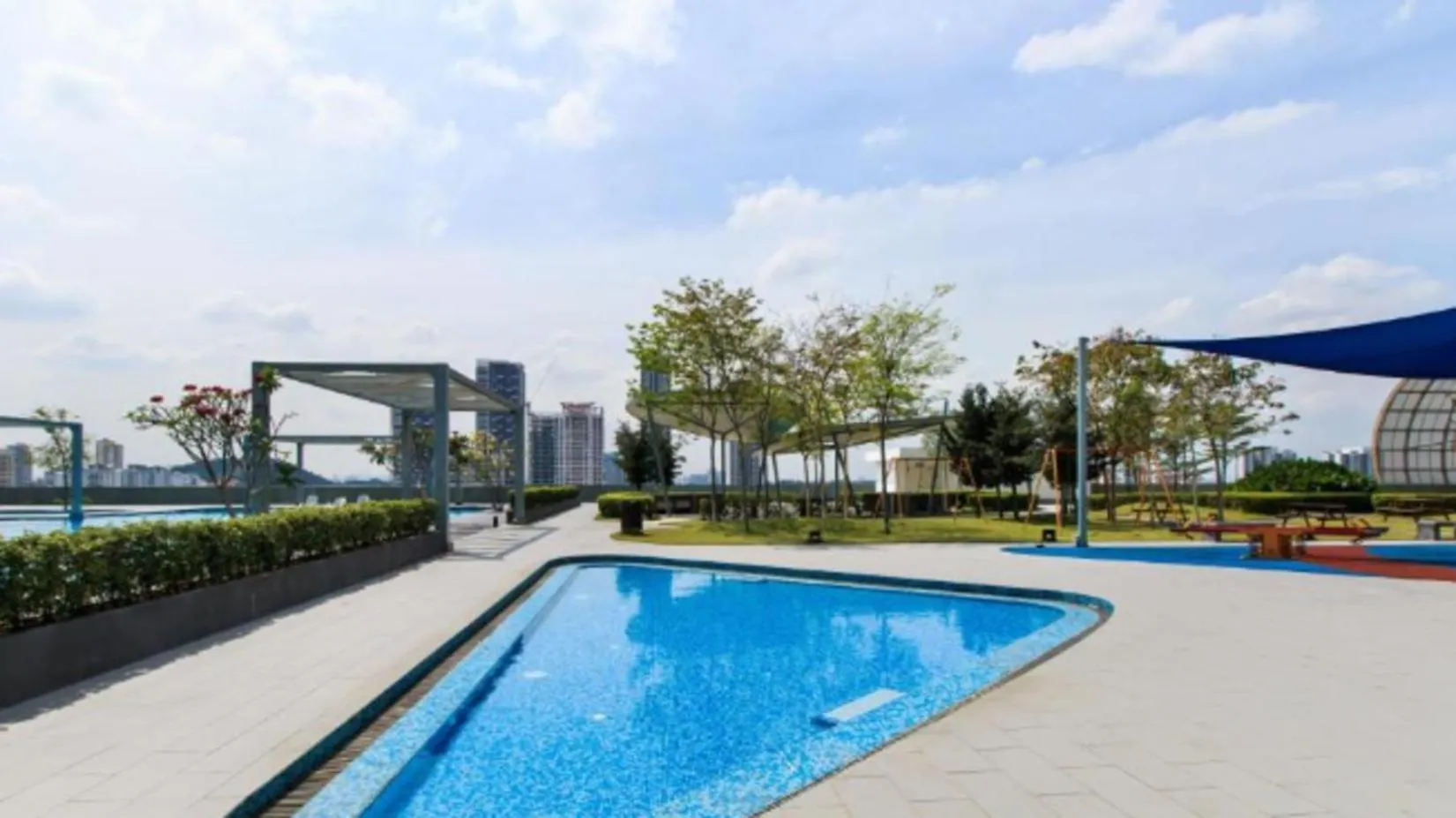 Encorp Strand Lovely 2Br Condo At Kota Damansara Petaling Jaya Apartment
